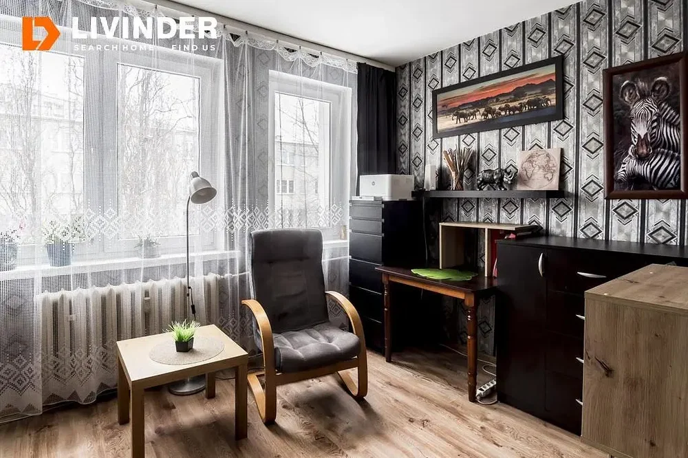 Cuisine; électroménager, parquet, lumière naturelle, style moderne