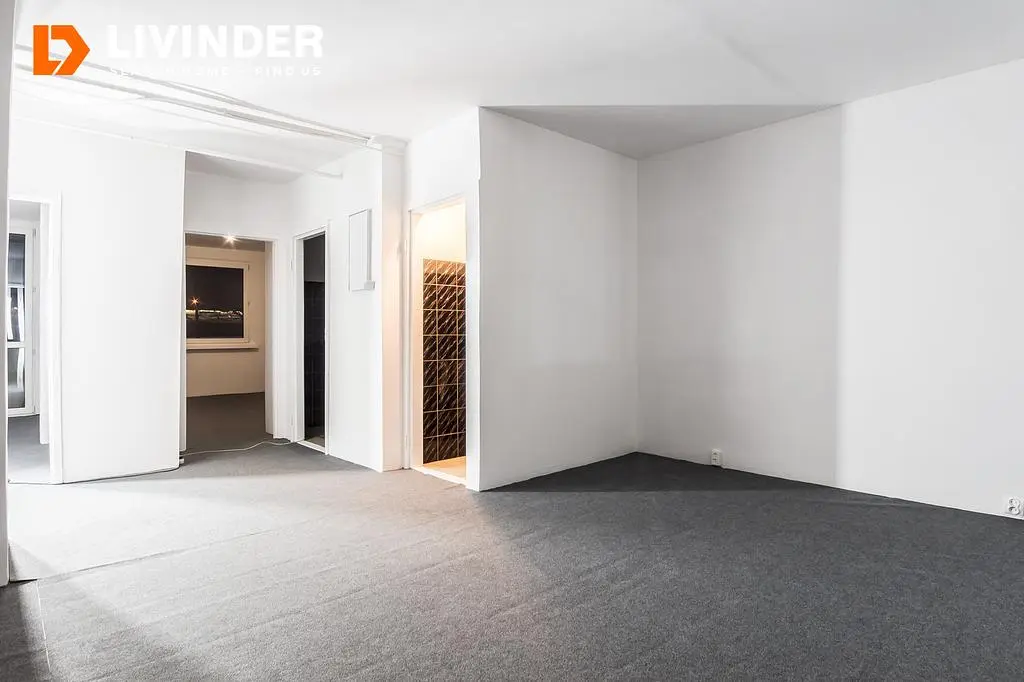 Salon; podłoga drewniana, światło dzienne, styl nowoczesny