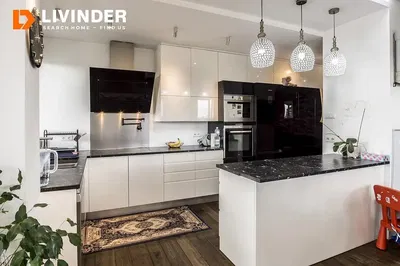 Mutfak; mutfak aletleri, fayans zemin, doğal ışık, modern stil