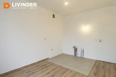 Cucina; elettrodomestici, pavimento in legno, luce naturale, stile moderno