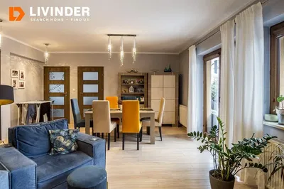 Кухиња; кухињски апарати, дрвени под, природно светло, модерни стил