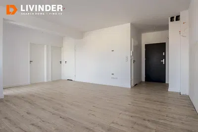 Кухиња; кухињски апарати, плочице, природно светло, модерни стил