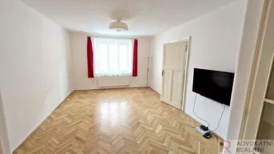 Cuisine; électroménager, parquet, lumière naturelle, style moderne