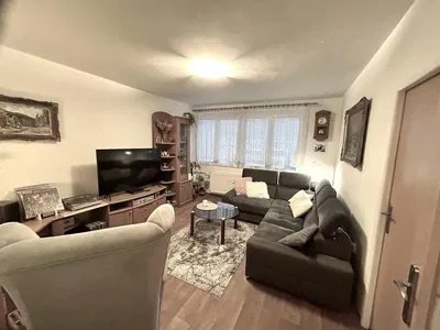 Кухня; кухненски уреди, плочки, естествена светлина, модерен стил