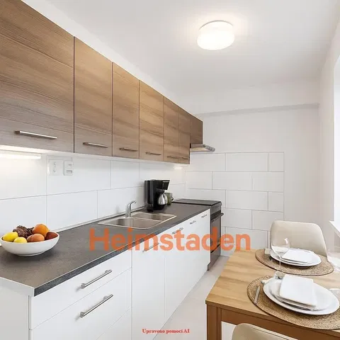 Κουζίνα; συσκευές κουζίνας, ξύλινο πάτωμα, φυσικό φως, μοντέρνο στυλ