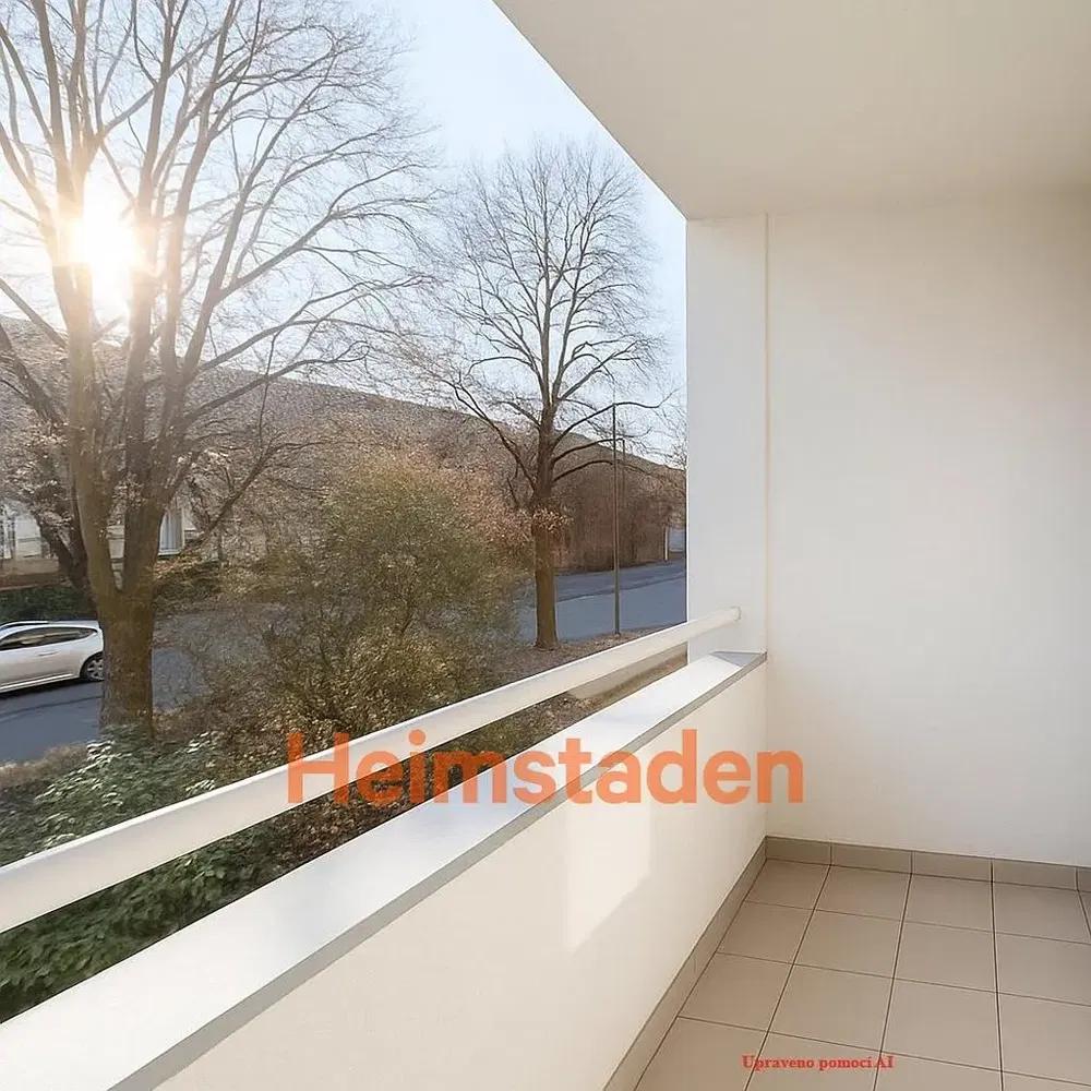 Cuisine; électroménager, parquet, lumière naturelle, style moderne