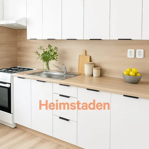 Κουζίνα; συσκευές κουζίνας, ξύλινο πάτωμα, φυσικό φως, μοντέρνο στυλ