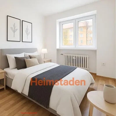 Cozinha; eletrodomésticos, chão de madeira, luz natural, estilo moderno