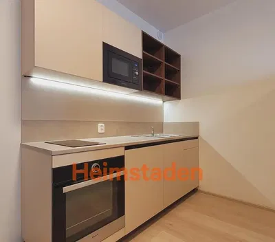 Living room; wood floor, natural light, modern style