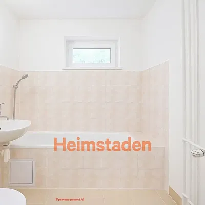 Cuisine; électroménager, parquet, lumière naturelle, style moderne