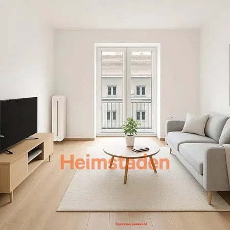 Living room; wood floor, natural light, modern style