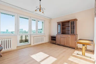 Дневна соба; дрвени под, природно светло, модерни стил