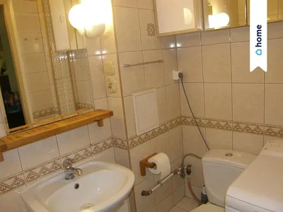 مطبخ; أجهزة المطبخ, أرضية خشبية, ضوء طبيعي, أسلوب عصري