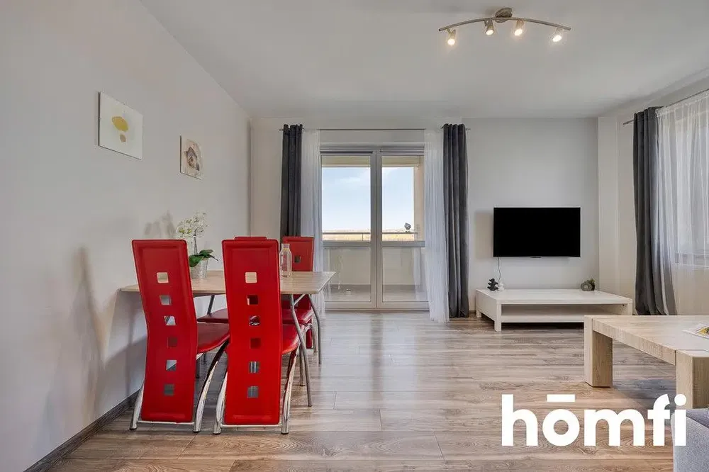 Salon; parquet, lumière naturelle, style moderne