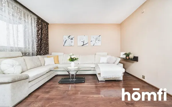 Küche; küchengeräte, holzboden, tageslicht, moderner stil