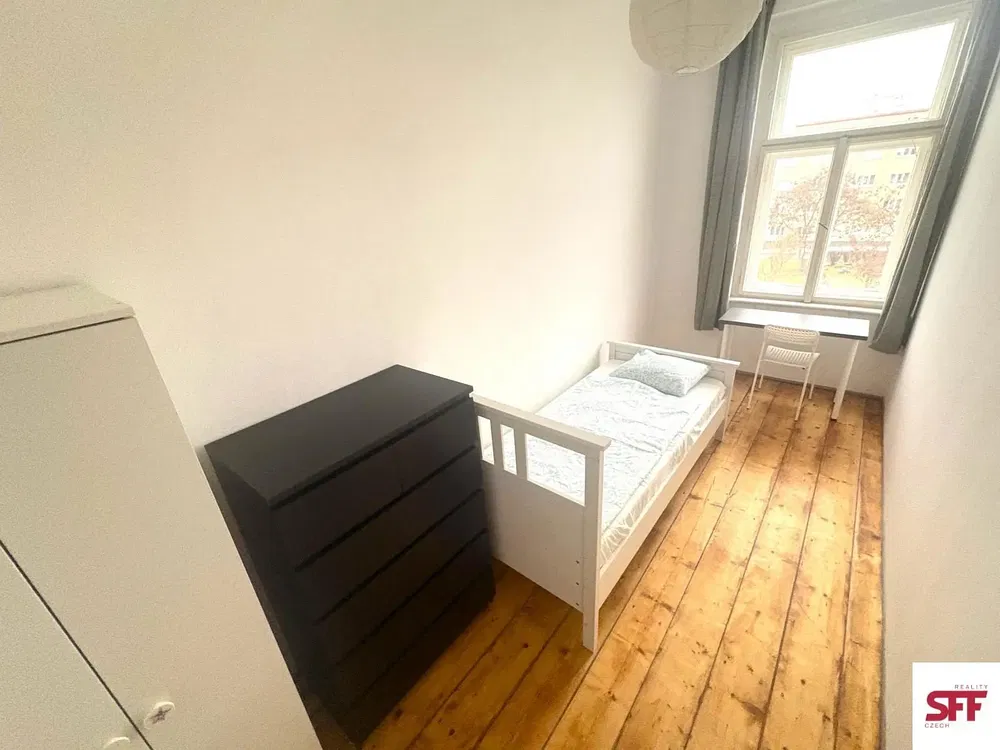 Kitchen; kitchen appliances, wood floor, natural light, modern style