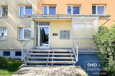 Kitchen; kitchen appliances, wood floor, natural light, modern style