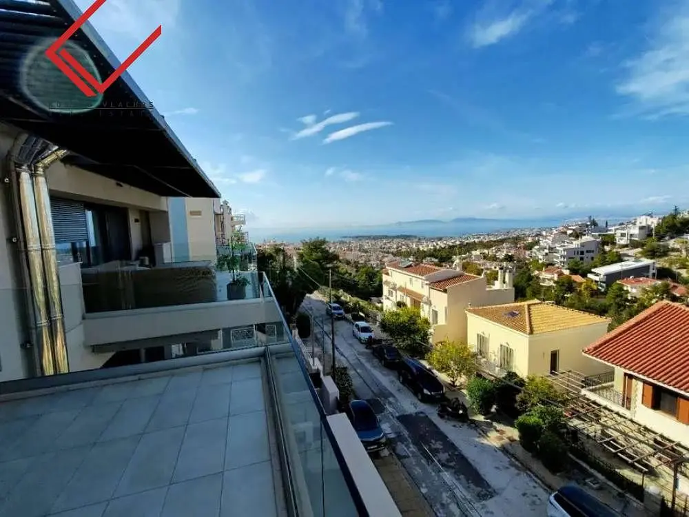 Cuisine; électroménager, parquet, lumière naturelle, style moderne
