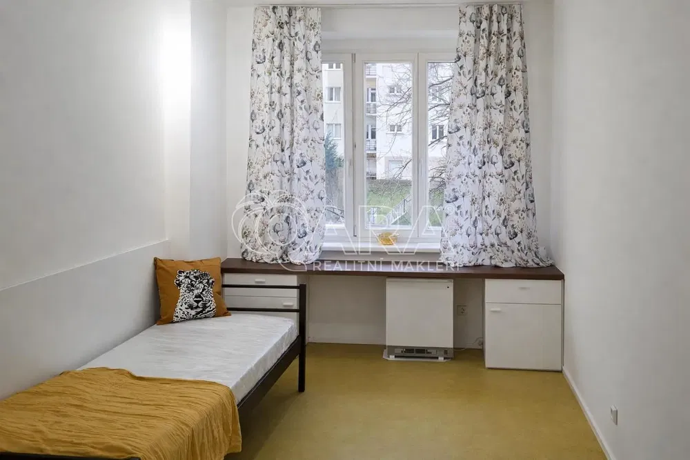Kitchen; kitchen appliances, wood floor, natural light, modern style