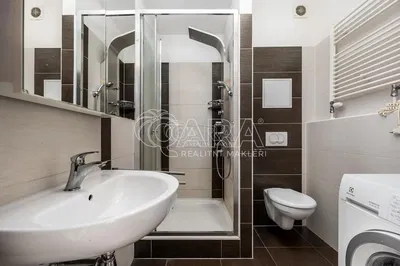 Wohnzimmer; holzboden, tageslicht, moderner stil