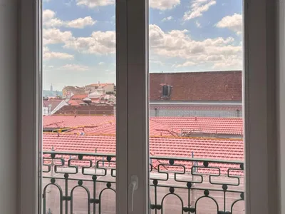 Wohnzimmer; holzboden, tageslicht, moderner stil