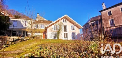 مطبخ; أجهزة المطبخ, أرضية خشبية, ضوء طبيعي, أسلوب عصري