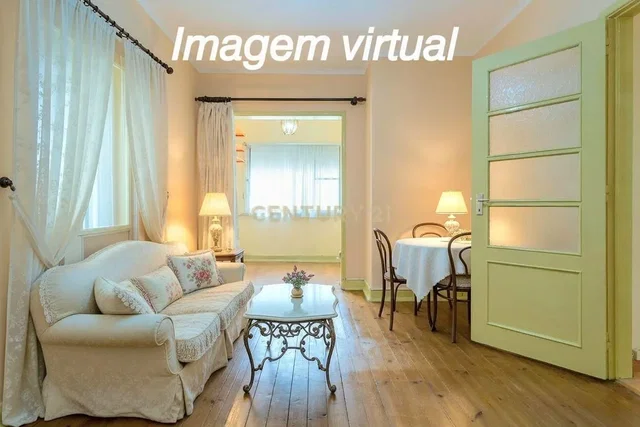Kuchyně; kuchyňské spotřebiče, dřevěná podlaha, přirozené světlo, moderní styl