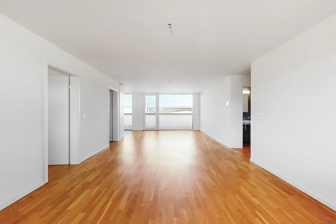 Küche; küchengeräte, holzboden, tageslicht, moderner stil