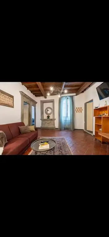 Cuisine; électroménager, parquet, lumière naturelle, style moderne