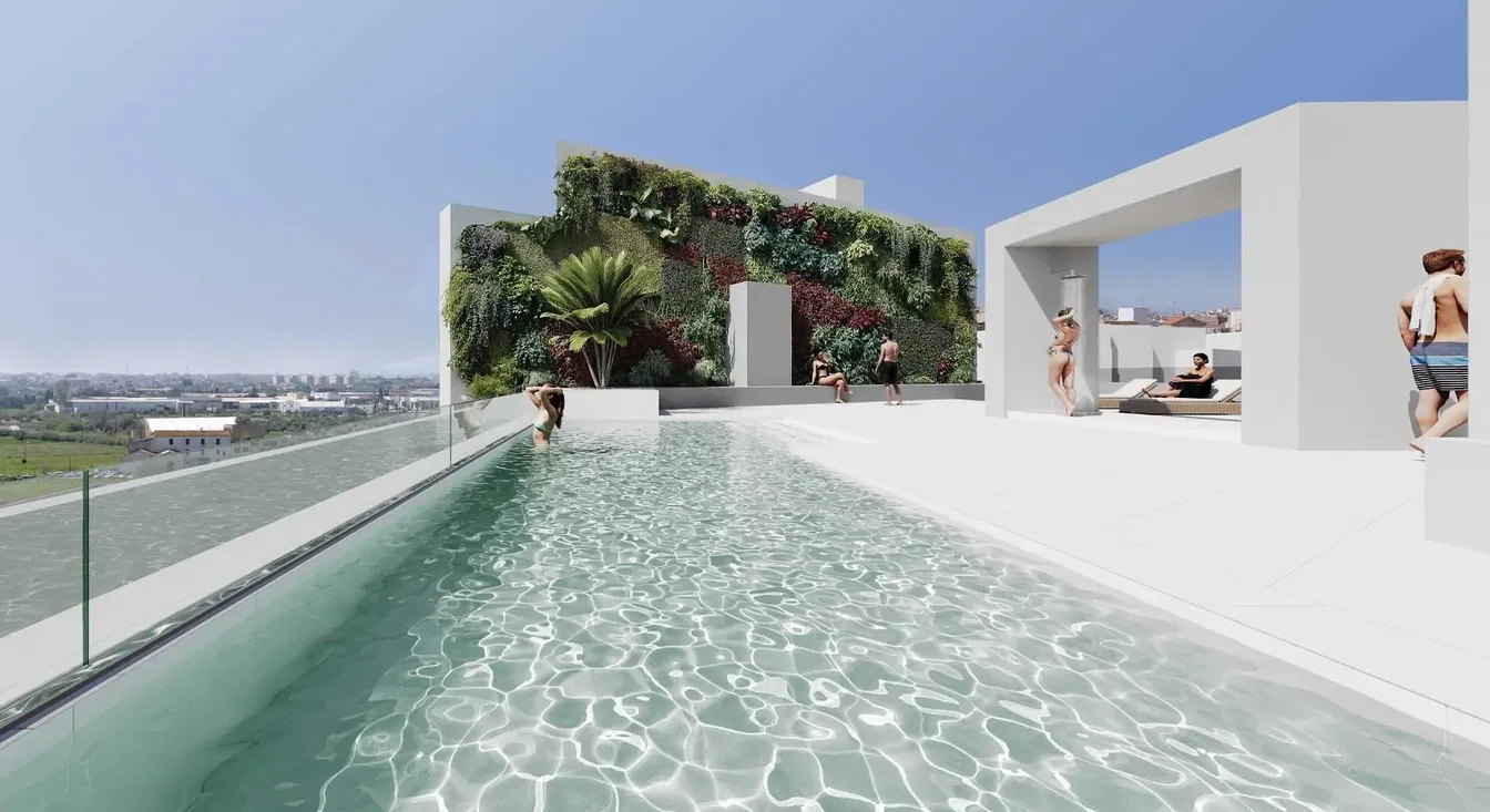 Kuhinja; kuhinjski aparati, drveni pod, prirodno svjetlo, moderni stil