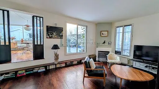 Kitchen; kitchen appliances, wood floor, natural light, modern style