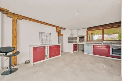 Salon; parquet, lumière naturelle, style moderne