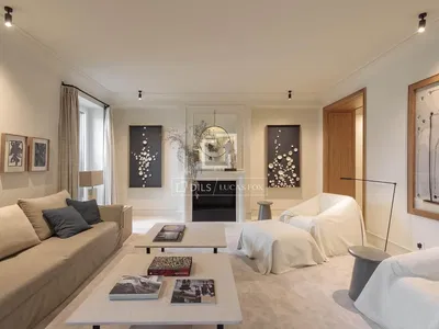 Dnevni boravak; drveni pod, prirodna svjetlost, moderan stil