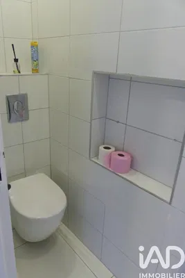 مطبخ; أجهزة المطبخ, أرضية خشبية, ضوء طبيعي, أسلوب عصري