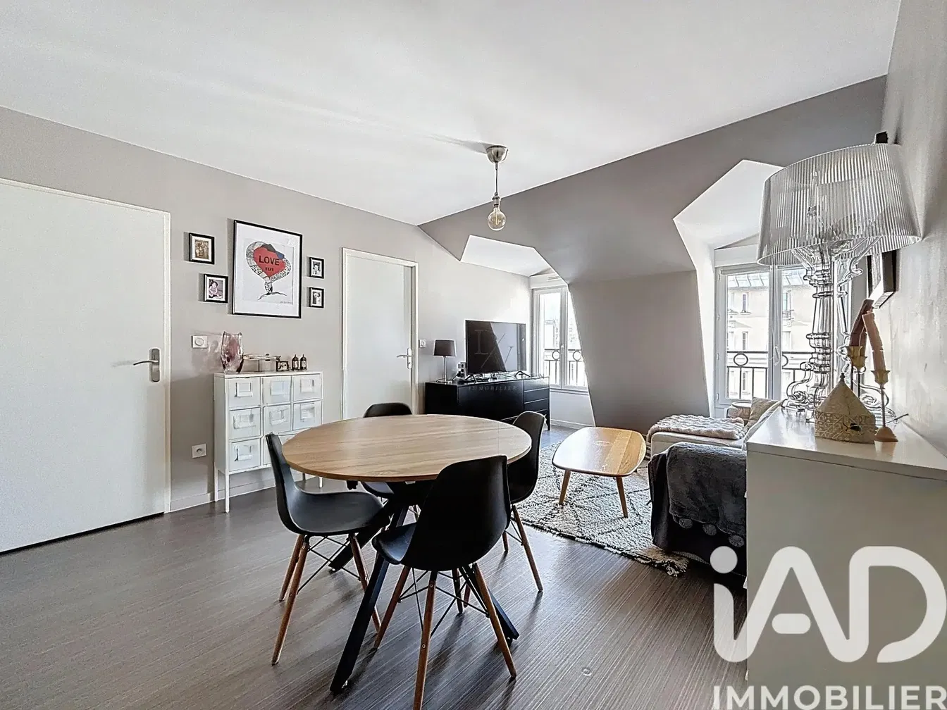 مطبخ; أجهزة المطبخ, أرضية خشبية, ضوء طبيعي, أسلوب عصري