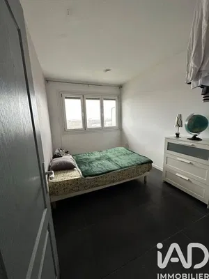 Küche; küchengeräte, holzboden, tageslicht, moderner stil