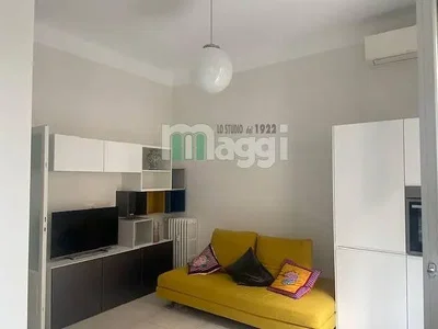 Wohnzimmer; holzboden, tageslicht, moderner stil