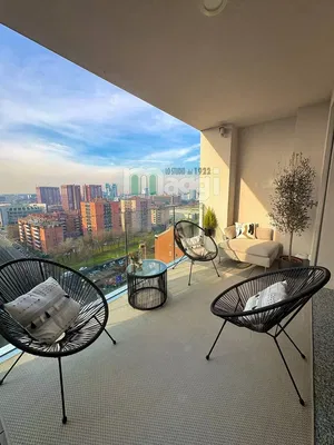 Küche; küchengeräte, holzboden, tageslicht, moderner stil