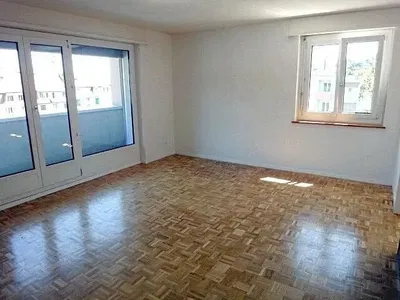 Cuisine; électroménager, parquet, lumière naturelle, style moderne