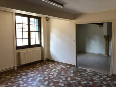 Küche; küchengeräte, holzboden, tageslicht, moderner stil