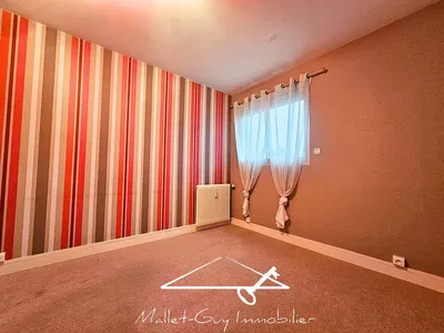 Cuisine; électroménager, parquet, lumière naturelle, style moderne