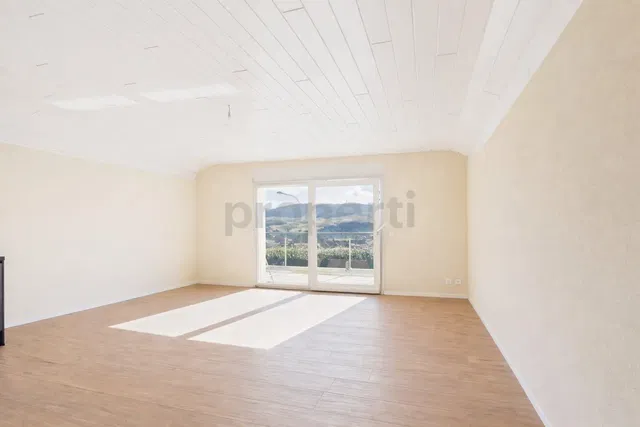 Küche; küchengeräte, holzboden, tageslicht, moderner stil