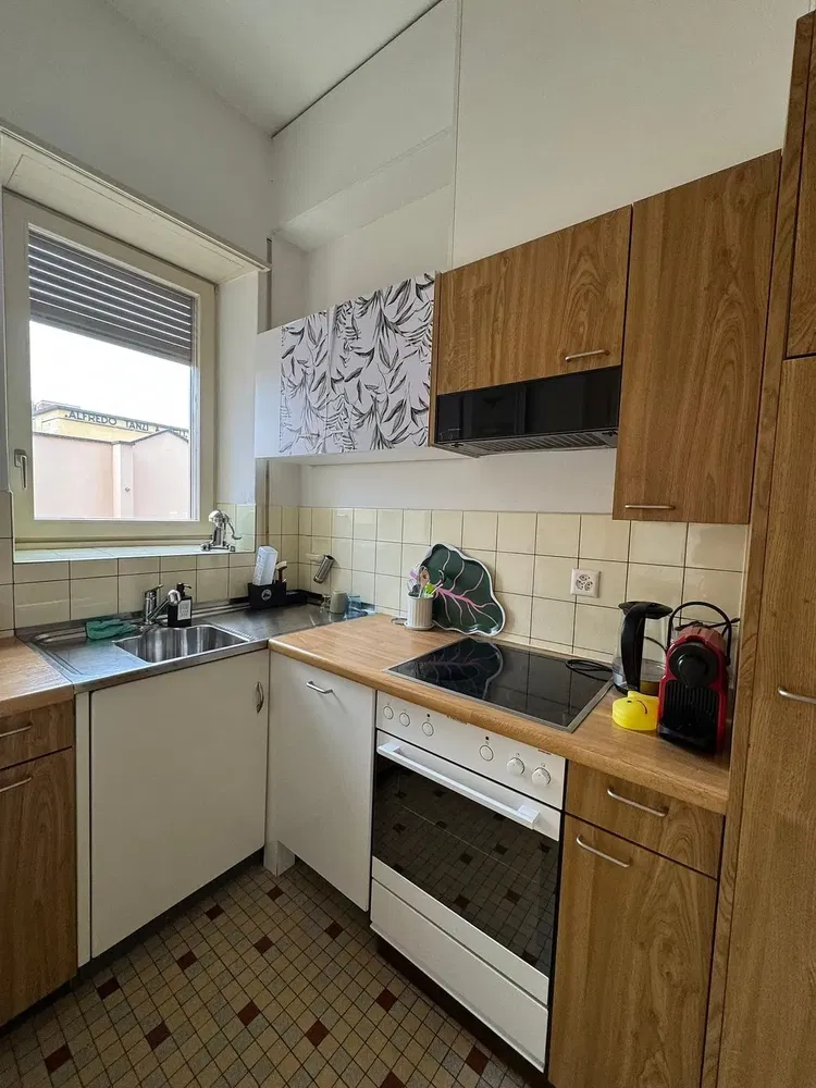 Wohnzimmer; holzboden, tageslicht, moderner stil