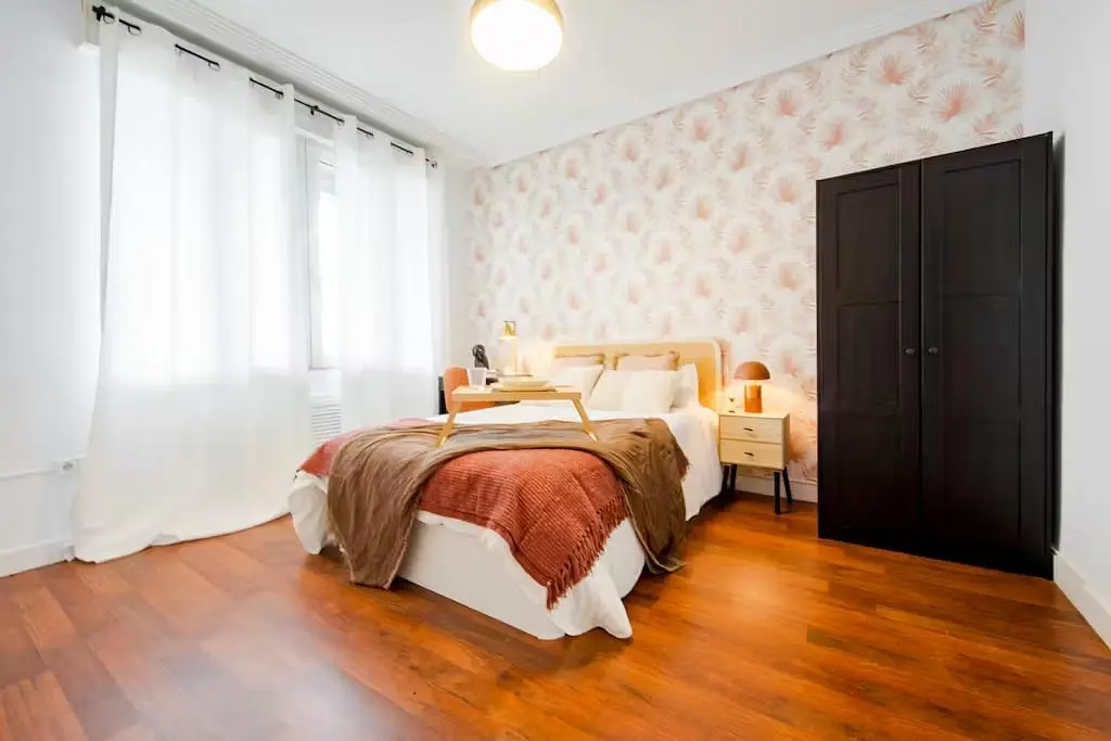 Kitchen; kitchen appliances, wood floor, natural light, modern style