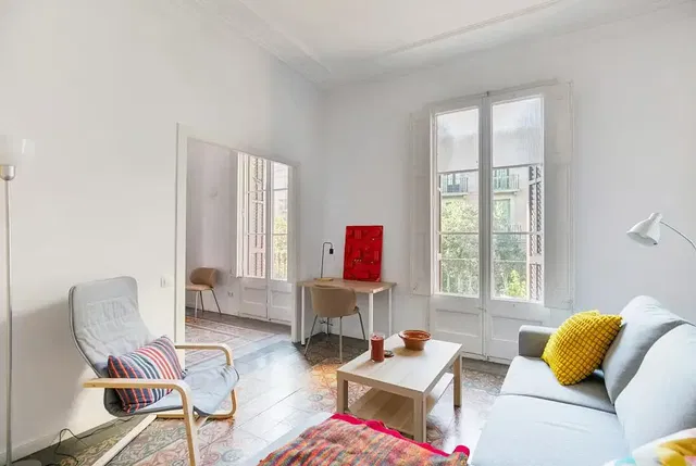 Küche; küchengeräte, holzboden, tageslicht, moderner stil