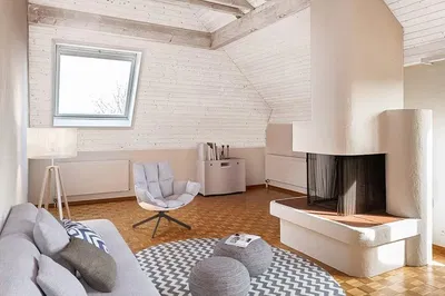 Küche; küchengeräte, holzboden, tageslicht, moderner stil