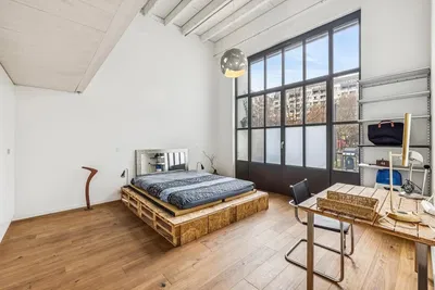 Cuisine; électroménager, parquet, lumière naturelle, style moderne