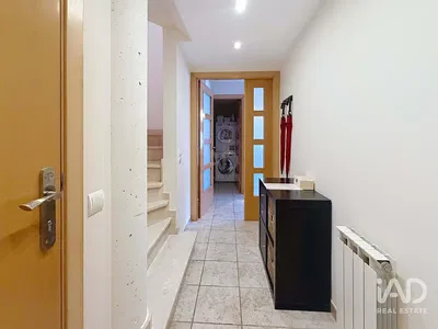 Küche; küchengeräte, holzboden, tageslicht, moderner stil