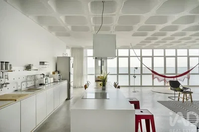 Wohnzimmer; holzboden, tageslicht, moderner stil