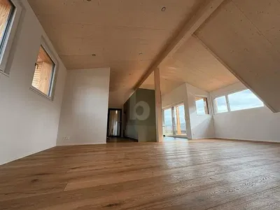 Wohnzimmer; holzboden, tageslicht, moderner stil